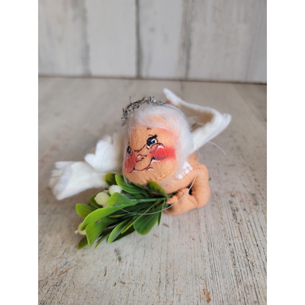 Annalee mistletoe angel laying cherub Mobility doll religious Xmas home decor